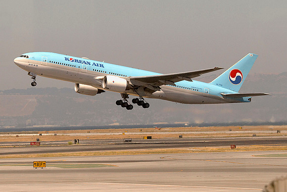 KAL - HL7721 - Boeing 777-200